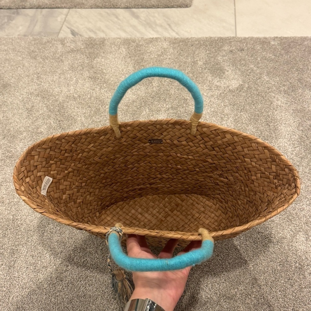 Kayu St. Tropez tote large blue handles and tassel straw basket bag - Picture 5 of 9